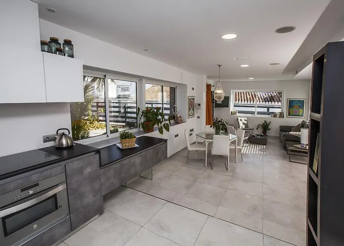 Carabeo San Salvador * Nerja